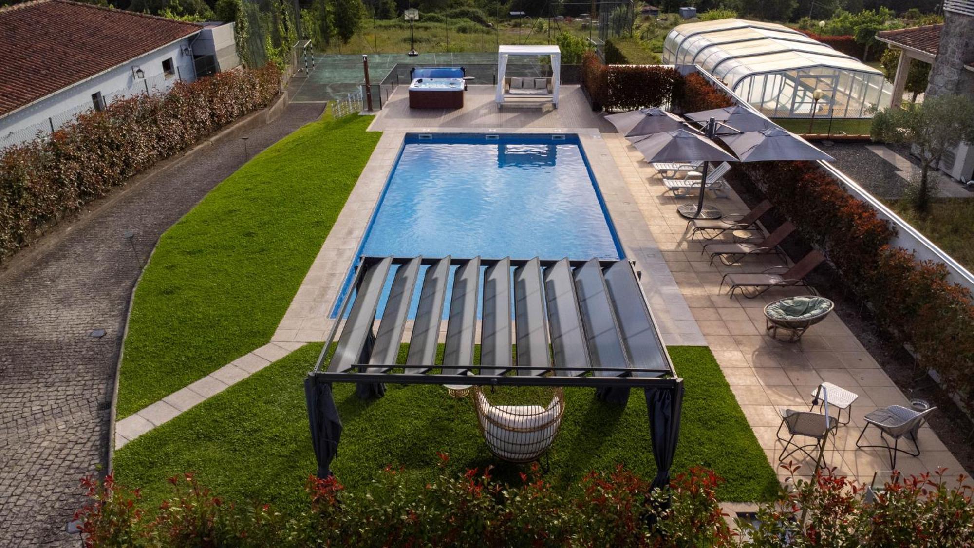 Villa Moura - Pool & Jacuzzi Povoa de Lanhoso Luaran gambar